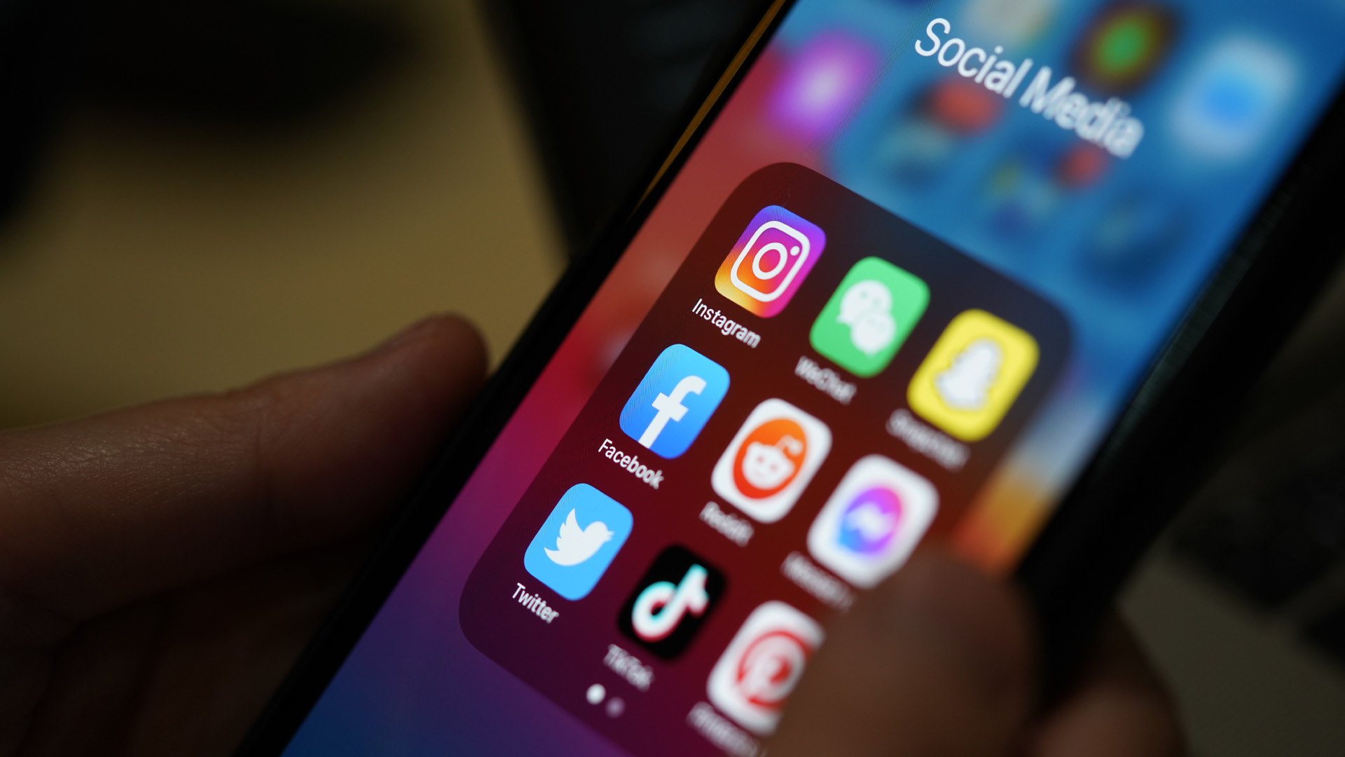 tips and tricks for anonymous social media investigations